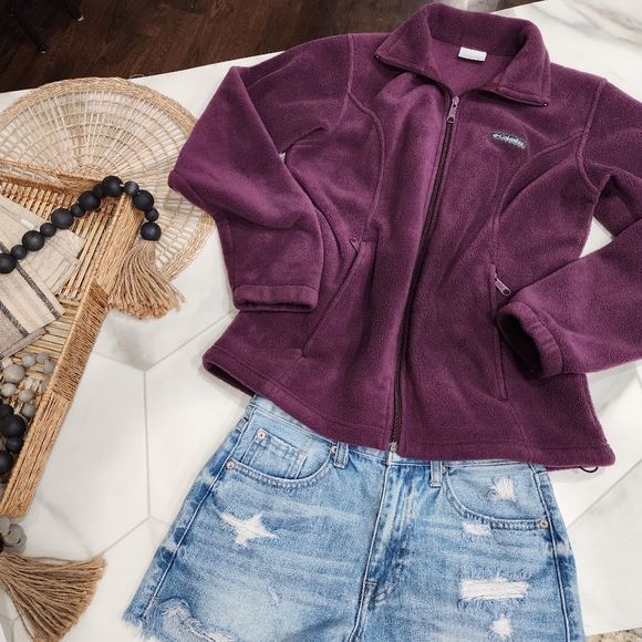 [COLUMBIA] womens size Medium, maroon long sleeve zip up jacket . - Picture 15 of 16